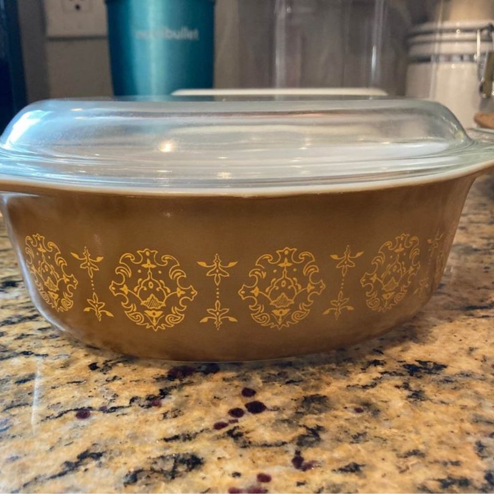 1960 Rare Pyrex Promo Regency 1 1/2 QT Oval Casserole Dish 043 w/ Lid Brown Gold